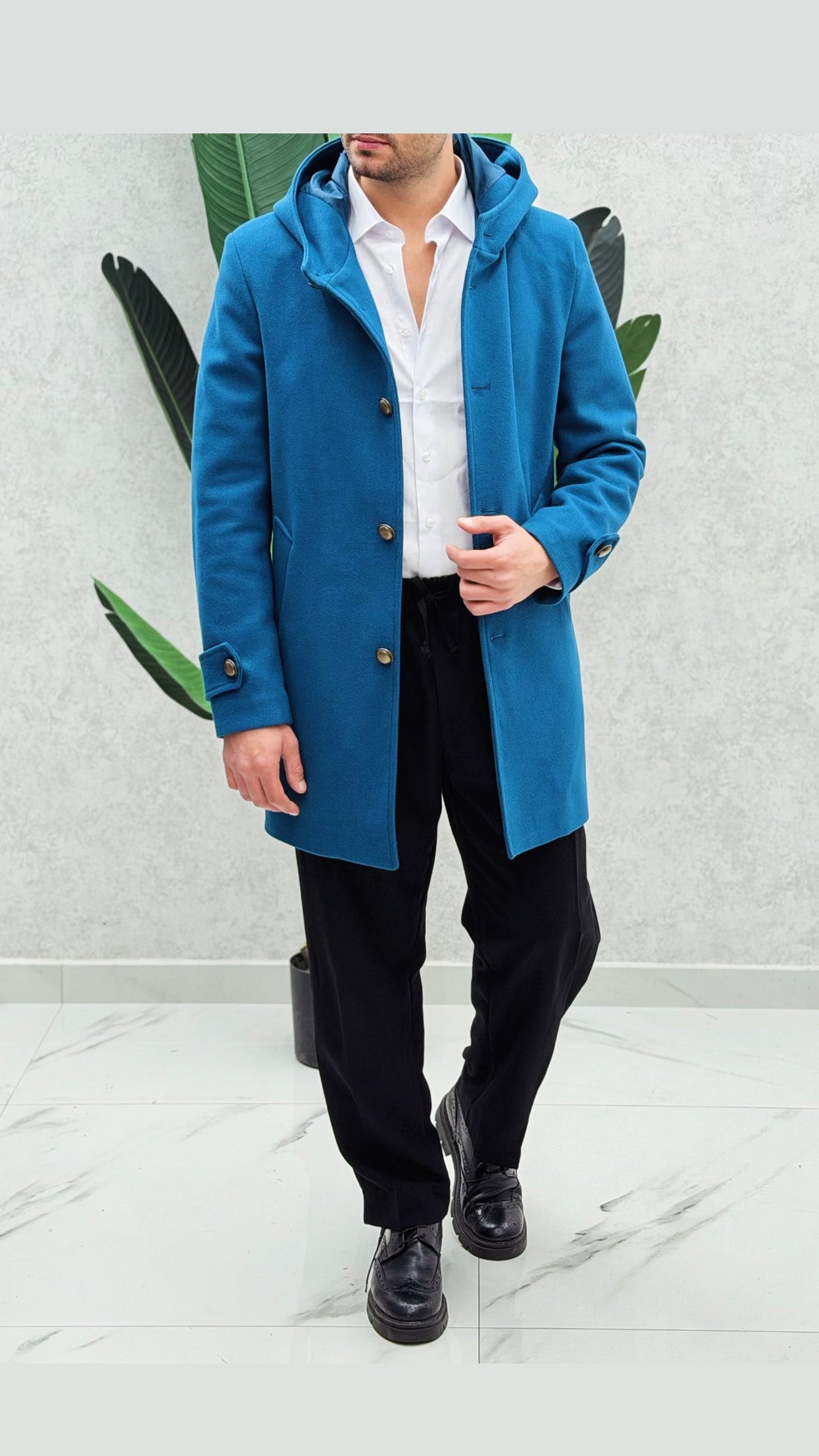 Cappotto Cappuccio Bottone Contrasto