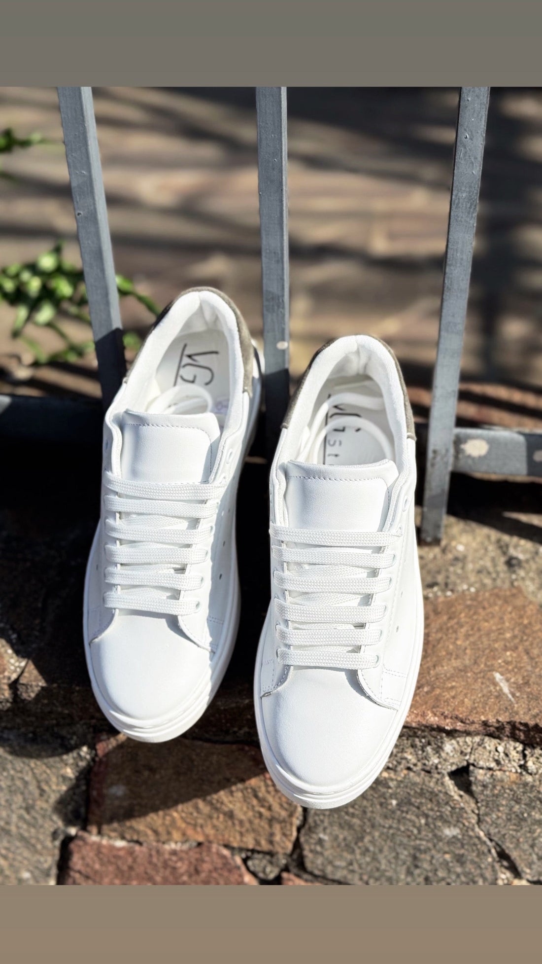 Armi total white + grey